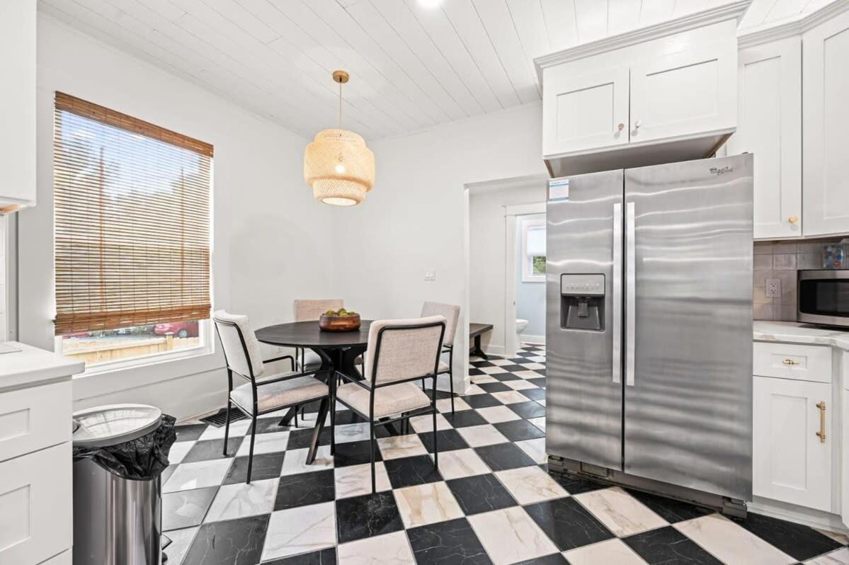 Bungalow On Main - Near Ark Williamstown Extérieur photo